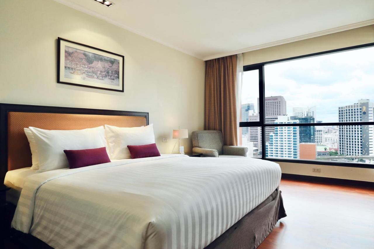 Bandara Silom Suites, Bangkok Банкок Екстериор снимка