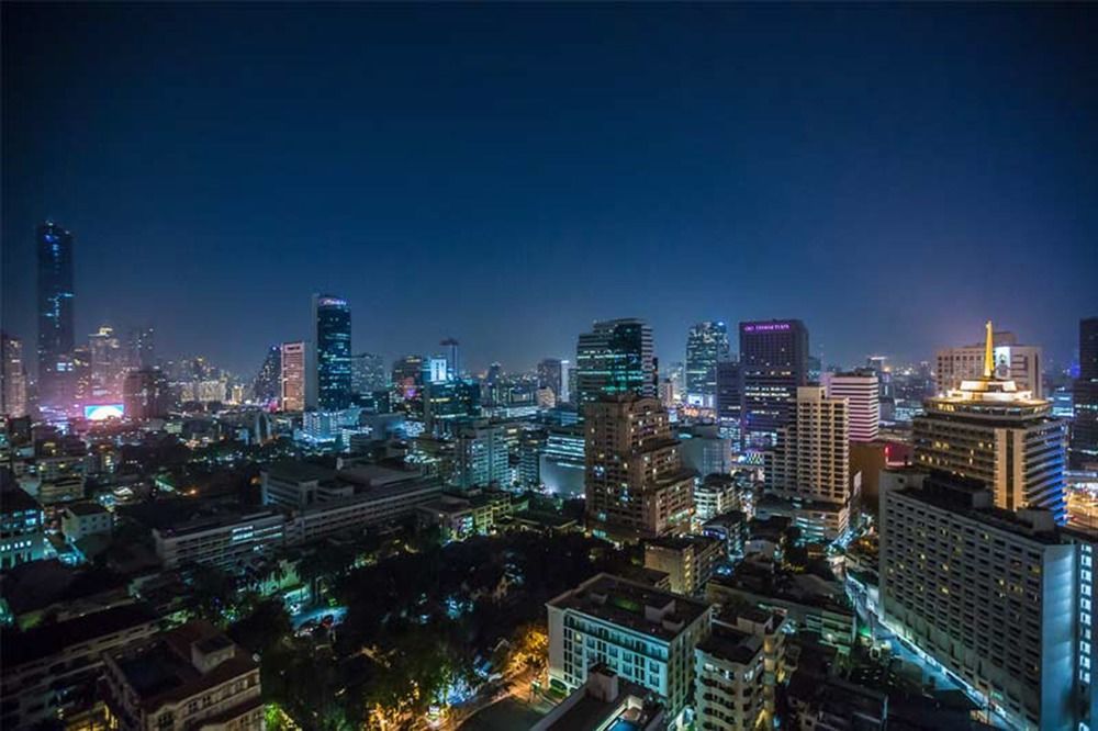 Bandara Silom Suites, Bangkok Банкок Екстериор снимка